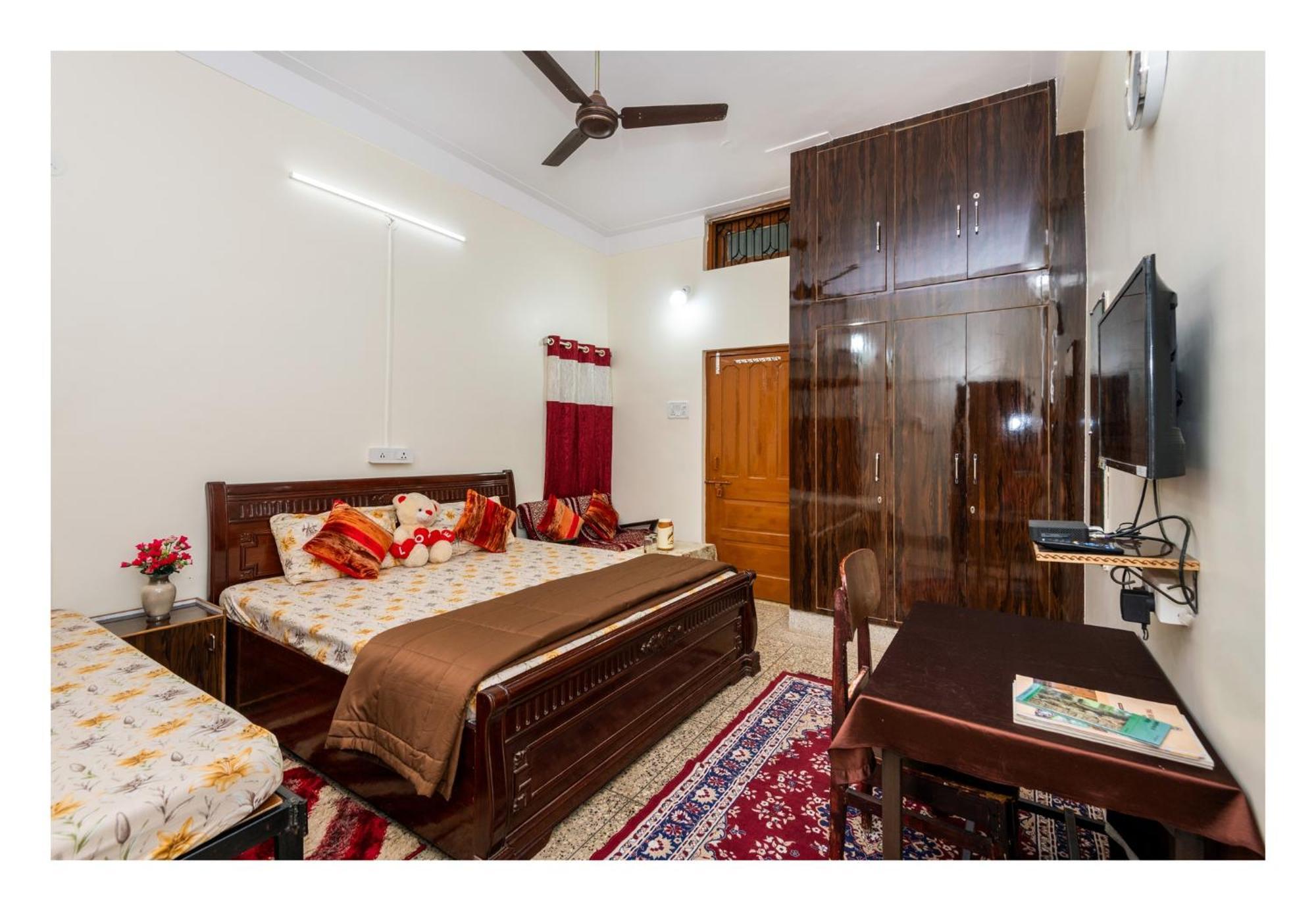 Jaiswal Homestay Jabalpur Eksteriør bilde